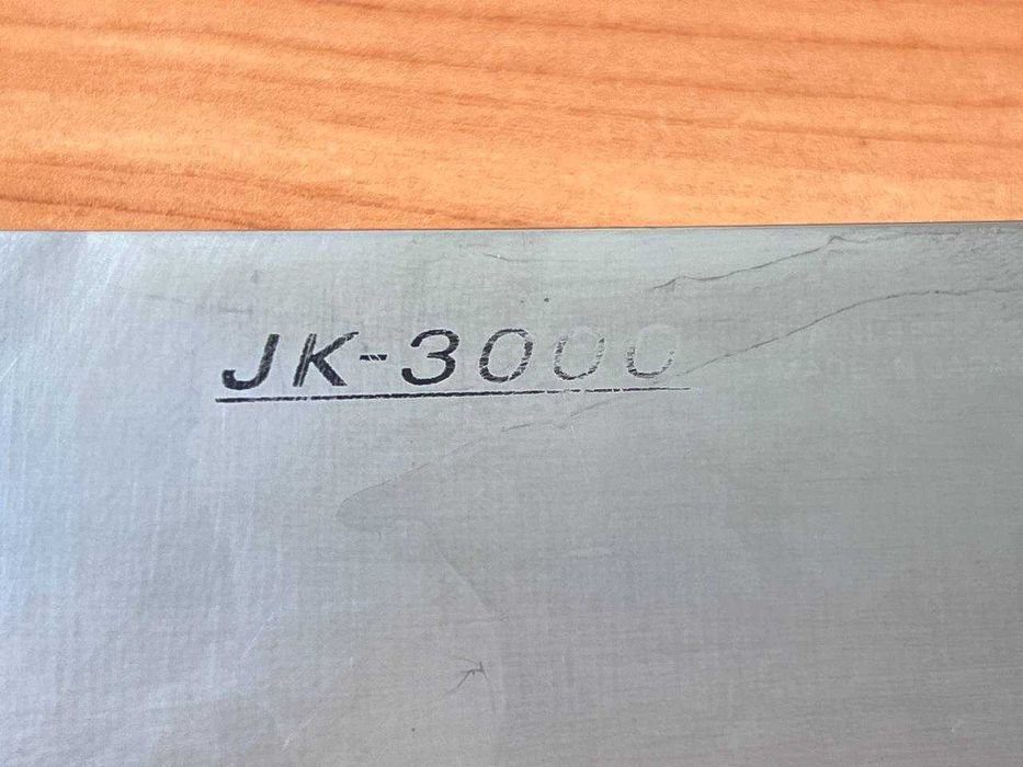 Кухонный японский нож Сантоку JK-3000