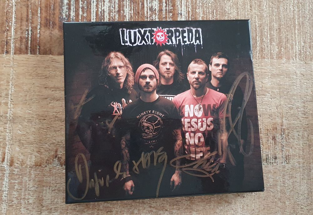 Luxtorpeda autografy 2 CD A Morał Tej Historii Mógłby Być Taki Mimo Że