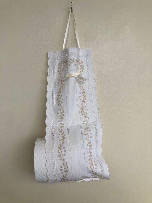 Suporte para papel higiénico em linho