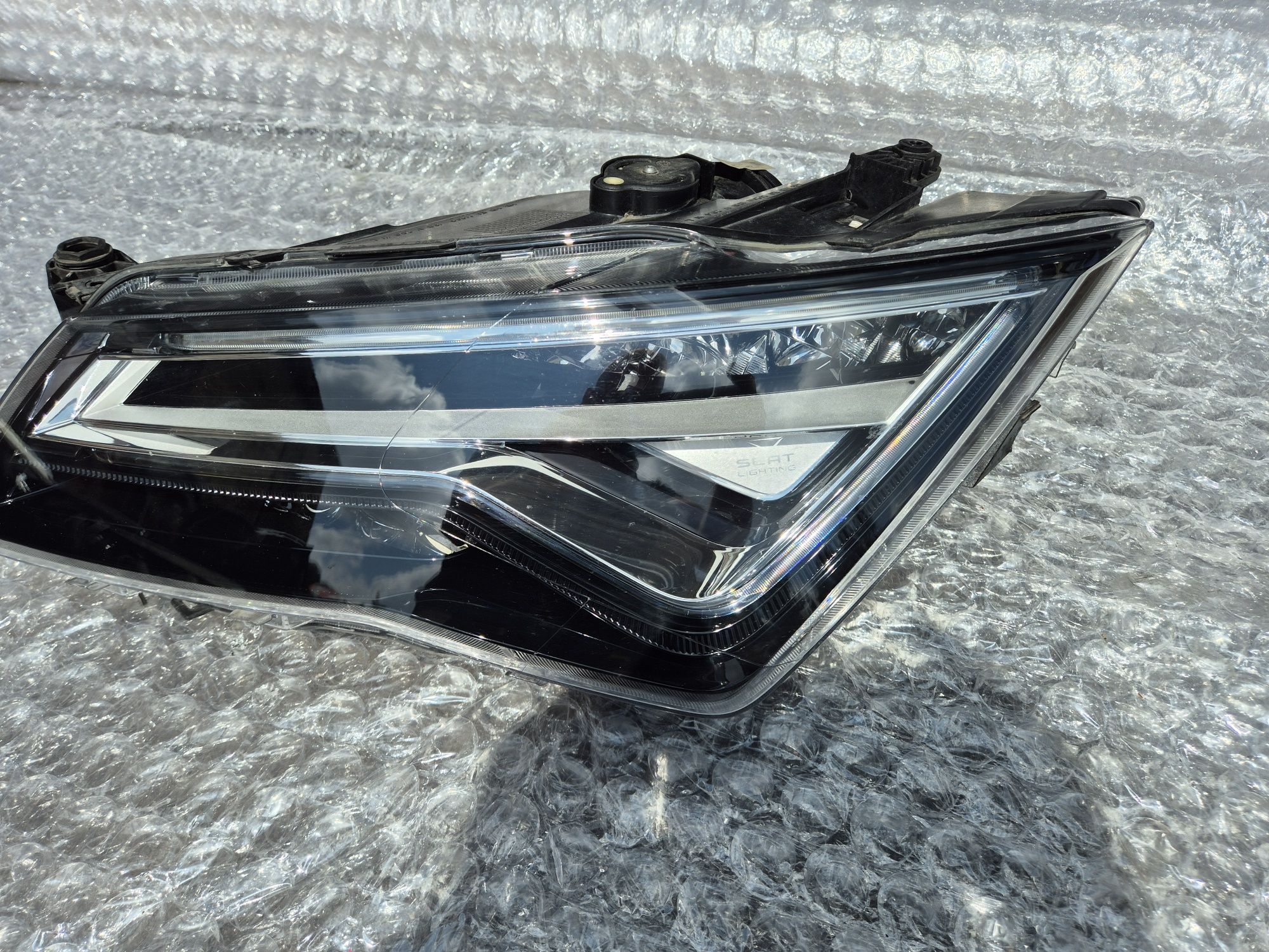 Lampa przod przednia Reflektor Full led Seat Ateca