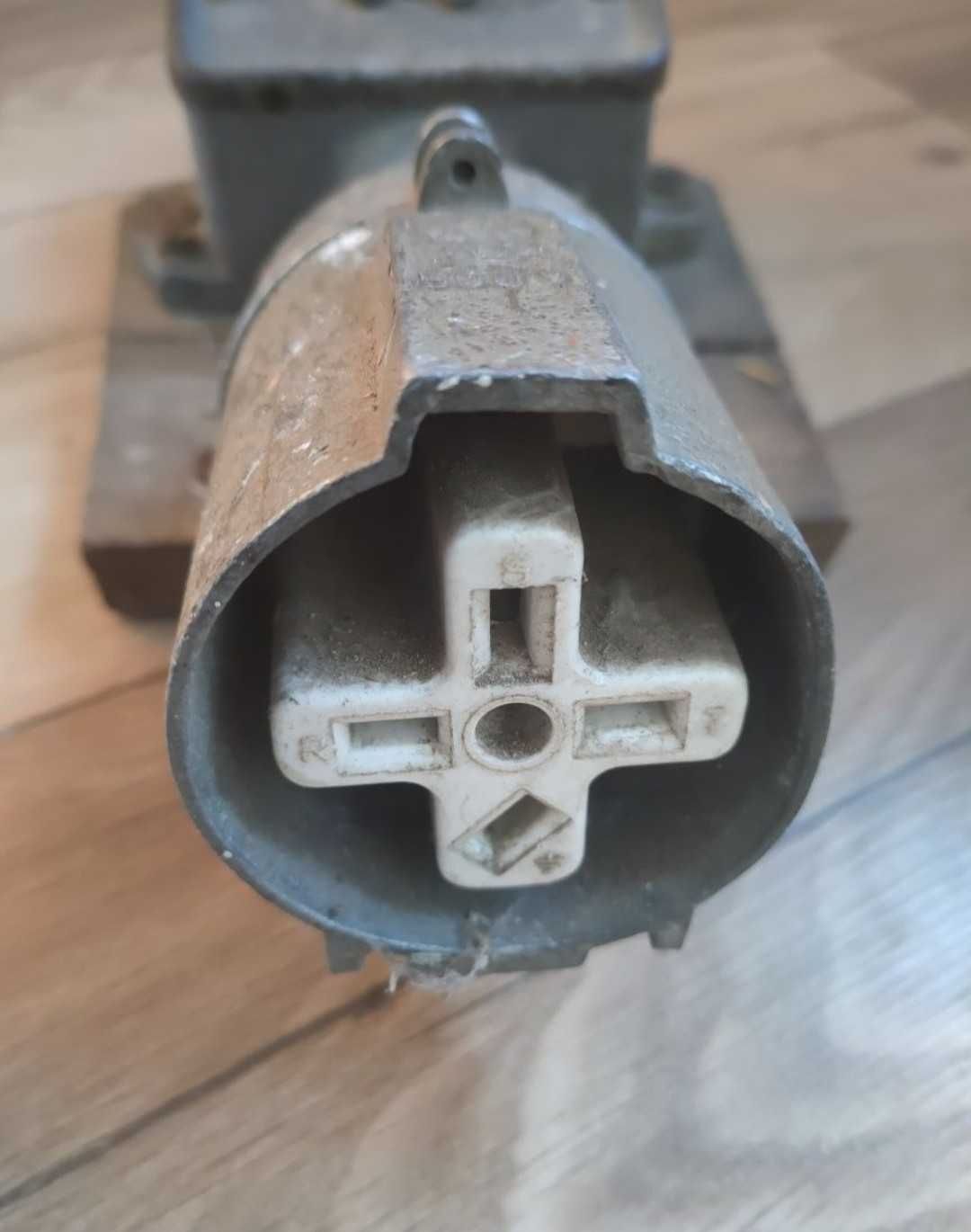 Wtyczki, gniazdka 380 V