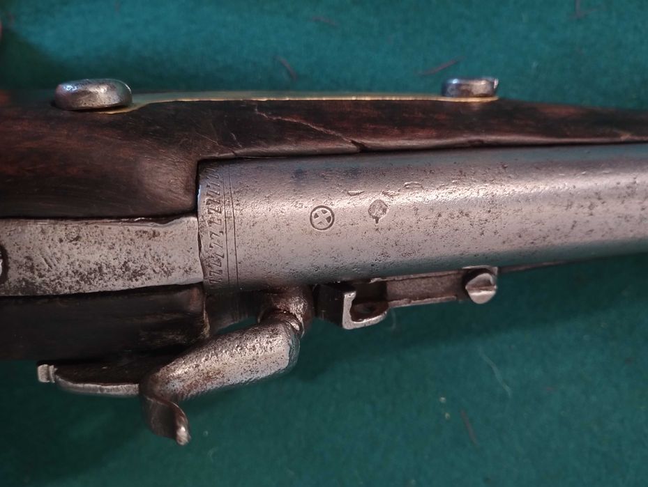 Pistola de percussão do sul da Europa, por volta de 1840.