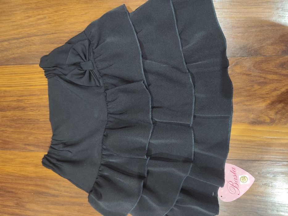 Nowa spódnica galowa r. 134 polski producent