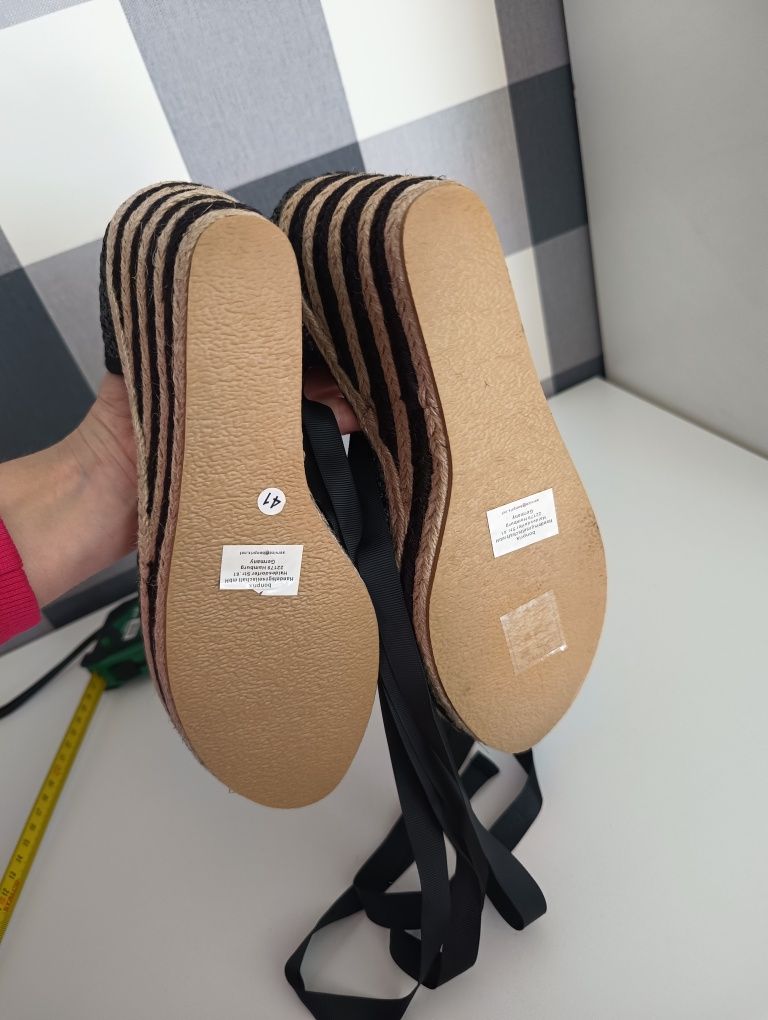 Nowe czarne wiazane buty na koturnie Bonprix, rozumiar 41!