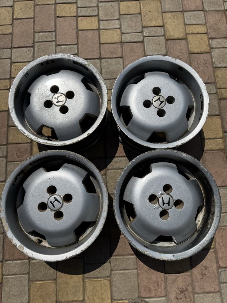 Продам диски 4х100 r15 с полкой
