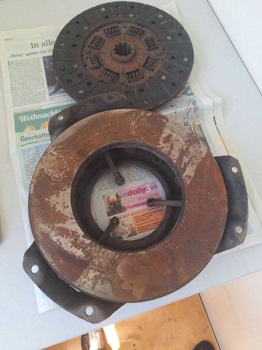 Диск щеплення нажимний Уаз (ст.зр).