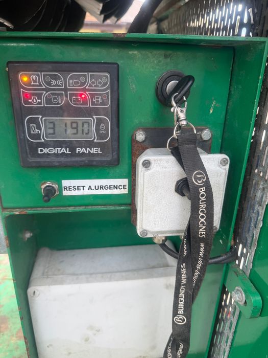 Platforma sadownicza, kombajn do zbioru jabłek