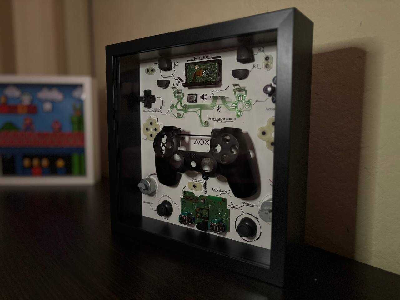 Framed dualshock 4 діорама