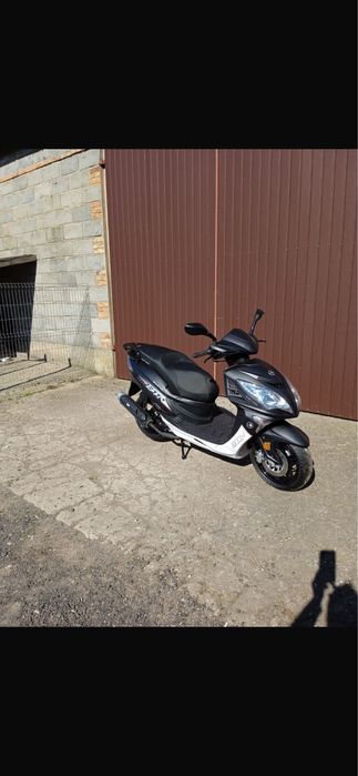 Skuter Barton Falcon 50