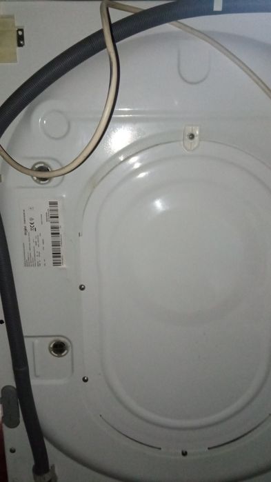 Продам стиральную машину Whirlpool