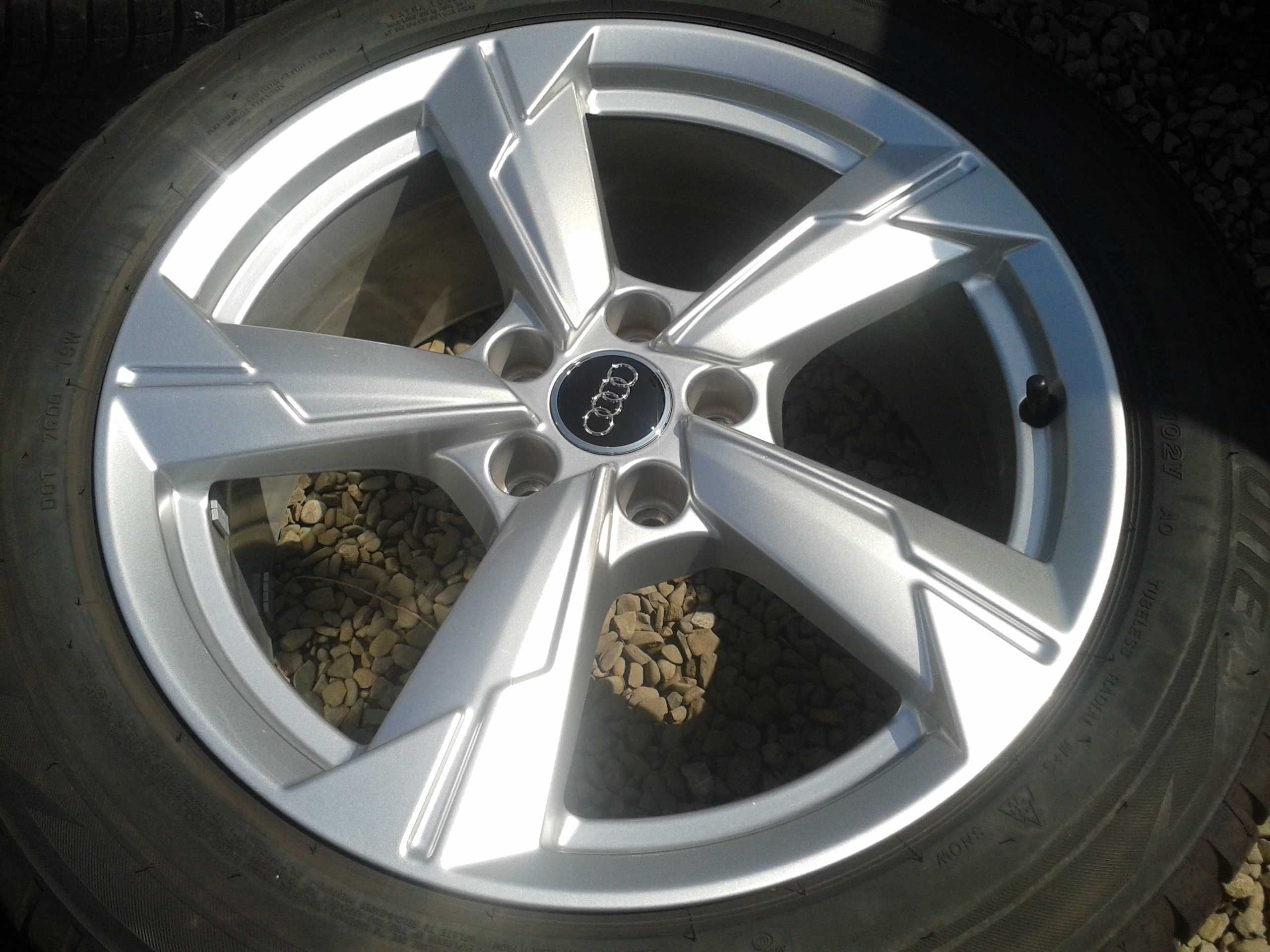 oryginalne r18 felgi audi a4 a5 a6 a3 q3 q5 q2 c8 c7 b9 b8 mielec 4k0