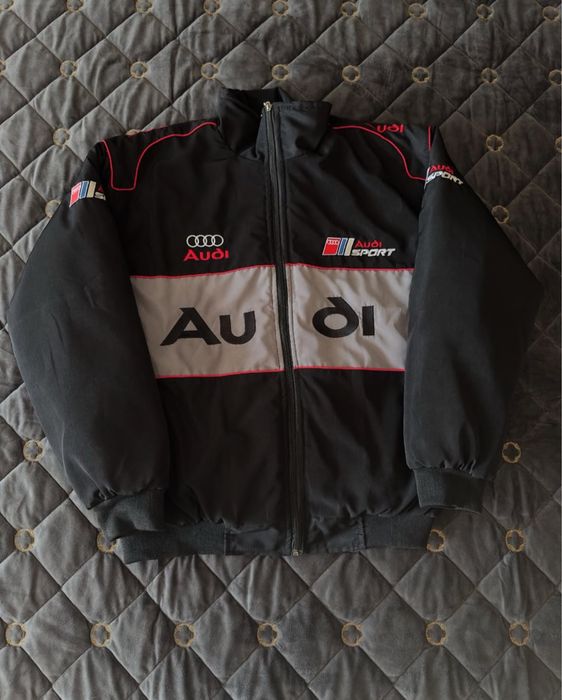 Куртка боибер Audi чоловіча куртка Ауді вітровка