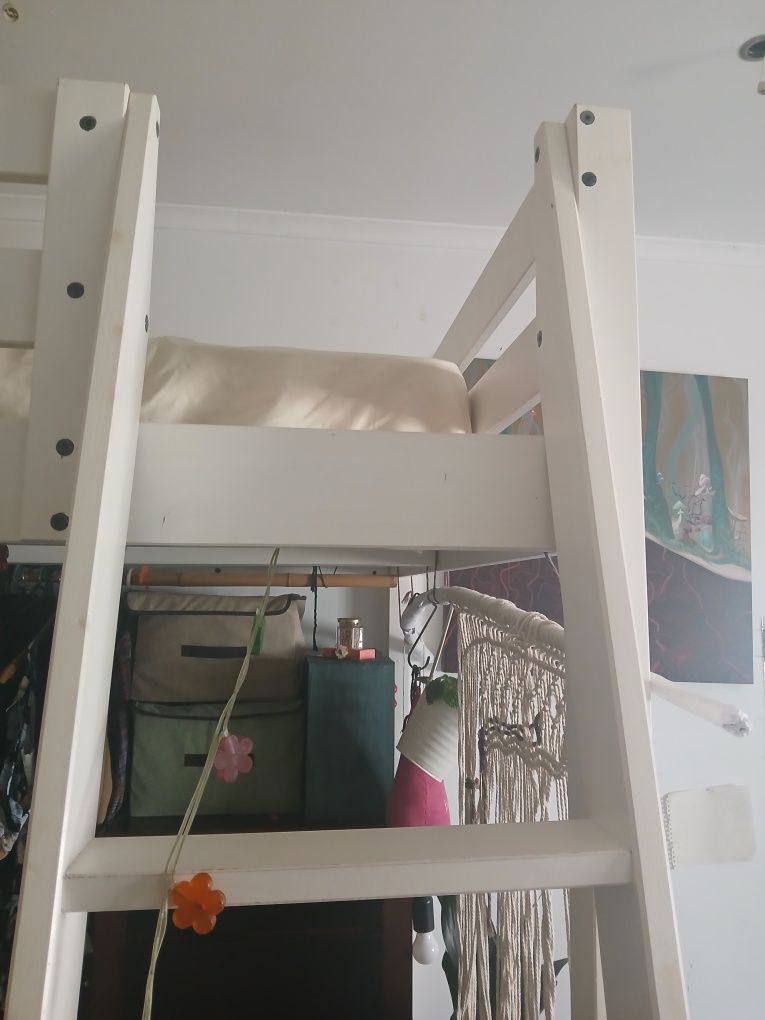 Cama casal alta IKEA Storå branca