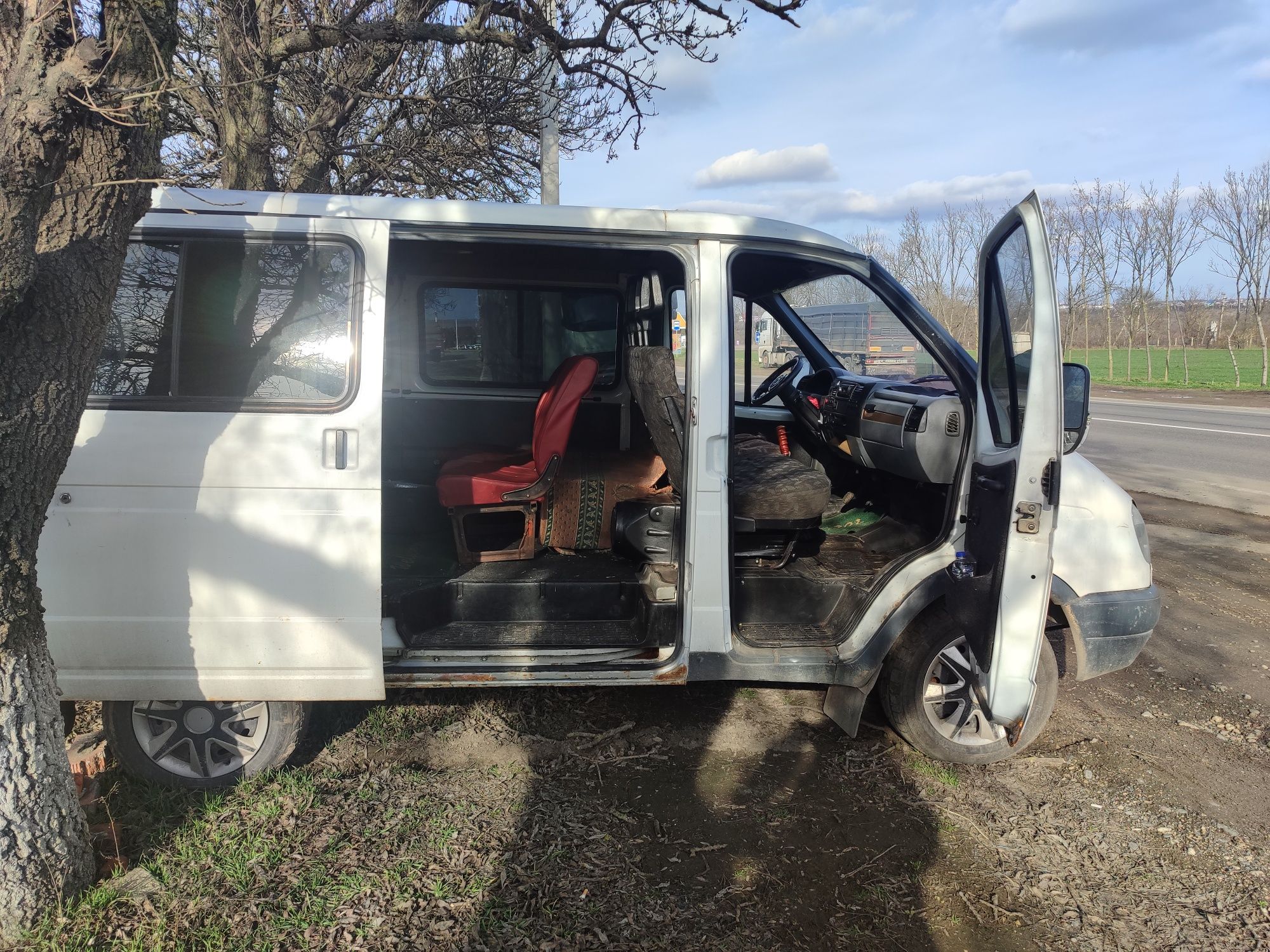 Продам ГАЗ 2217 Баргузин 2007