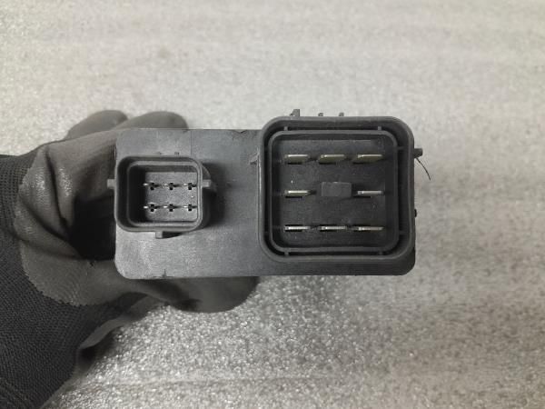 Botão / interruptor electromecânico / relé ROVER 600 (RH)