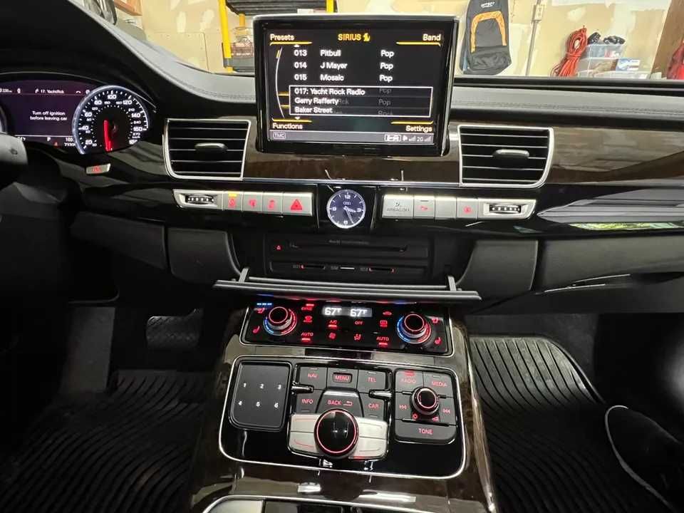 2016  Audi  A8 Prestige