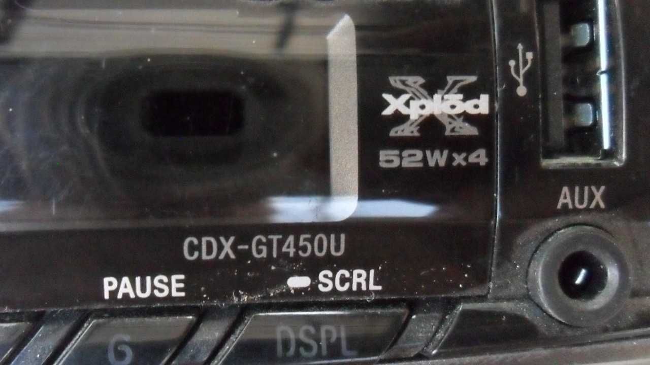 Автомагнитола SONY  CDX-GT450U