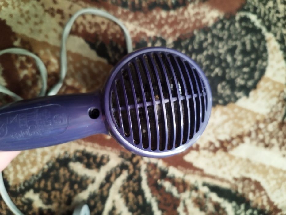 Fajna mała suszarka Philips