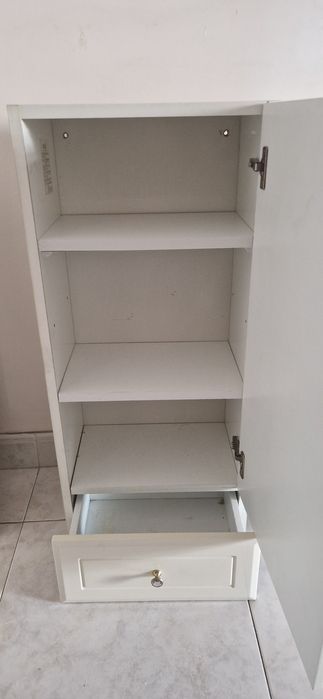 Armario de casa de banho