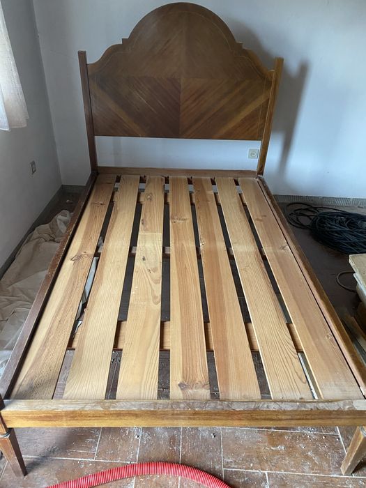 Cabeceiras antigas e outros