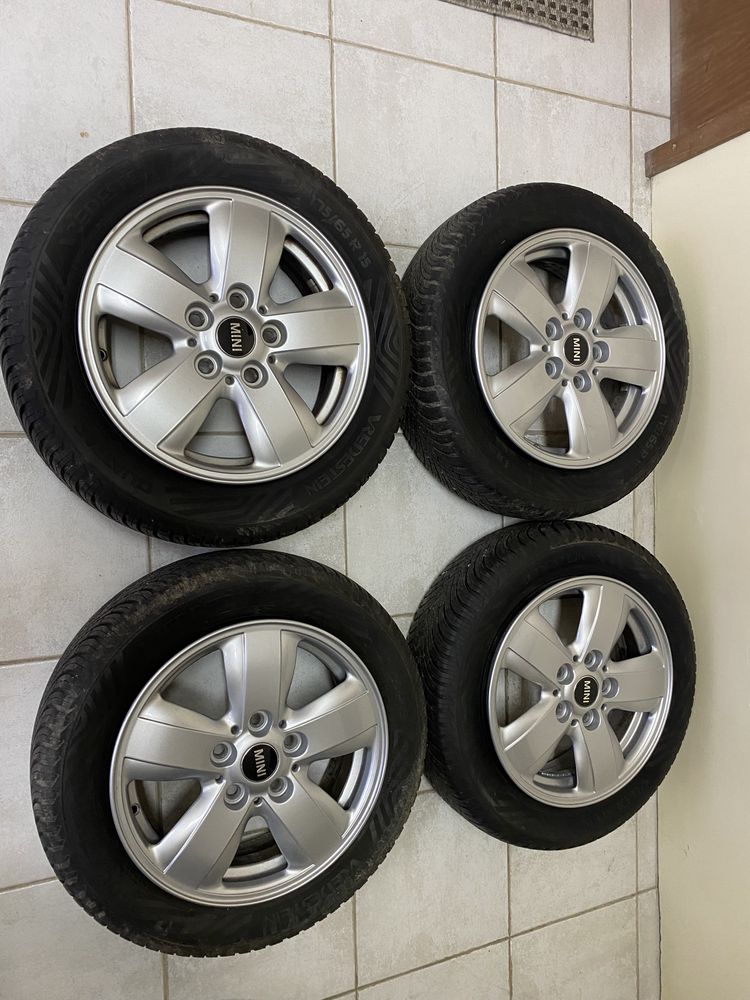 Jantes 15” 5x112 originais Mini one Novo modelo com pneus