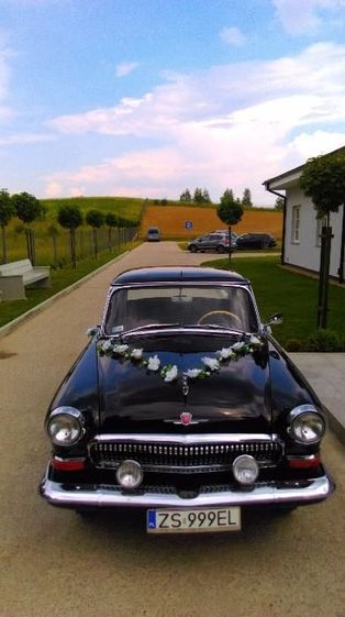 Zabytkowy samochód auto Wołga na ślub, wesele...