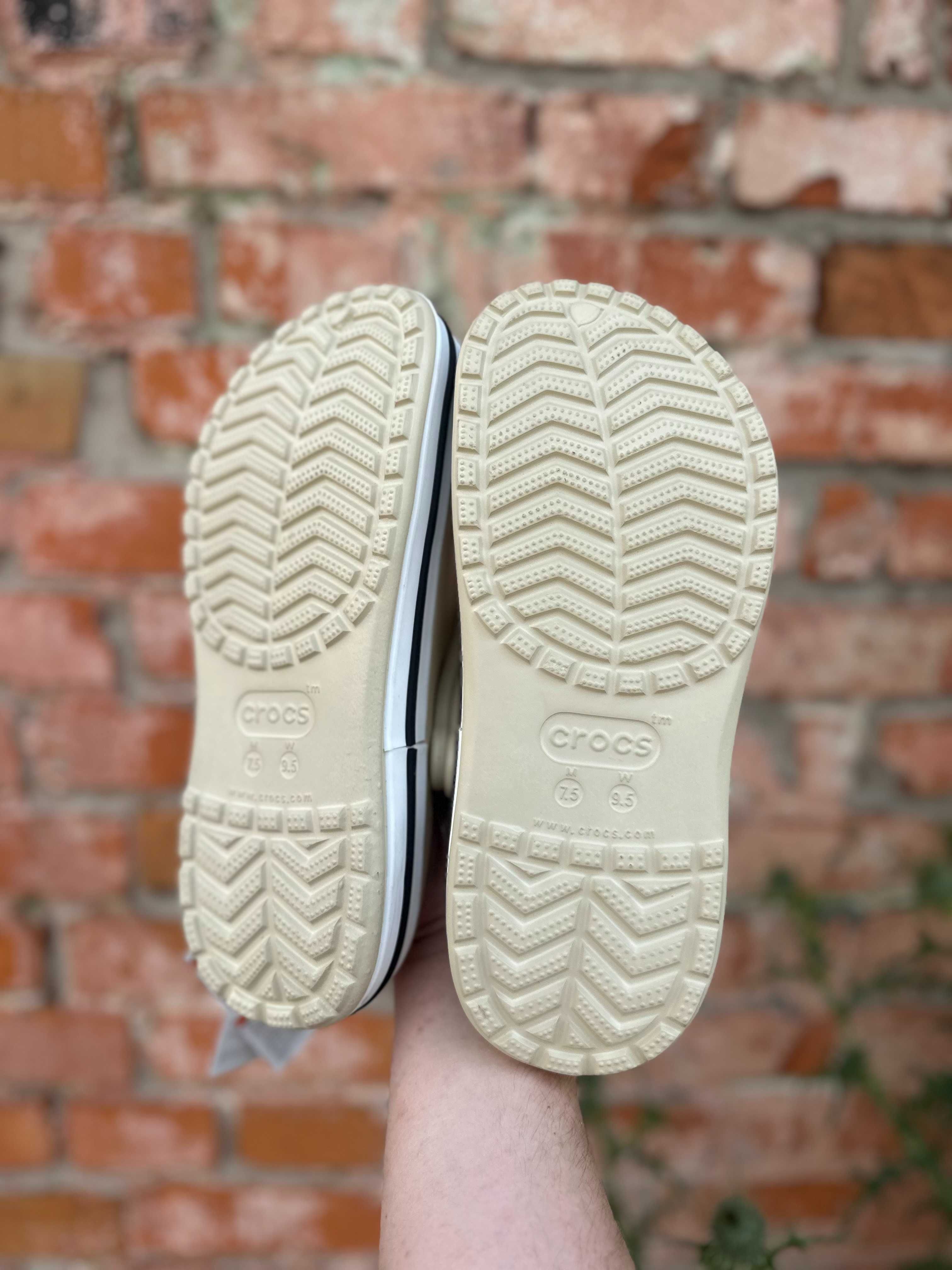 тапочки Crocs Clog в белом и бежевом цветах 36 - 45