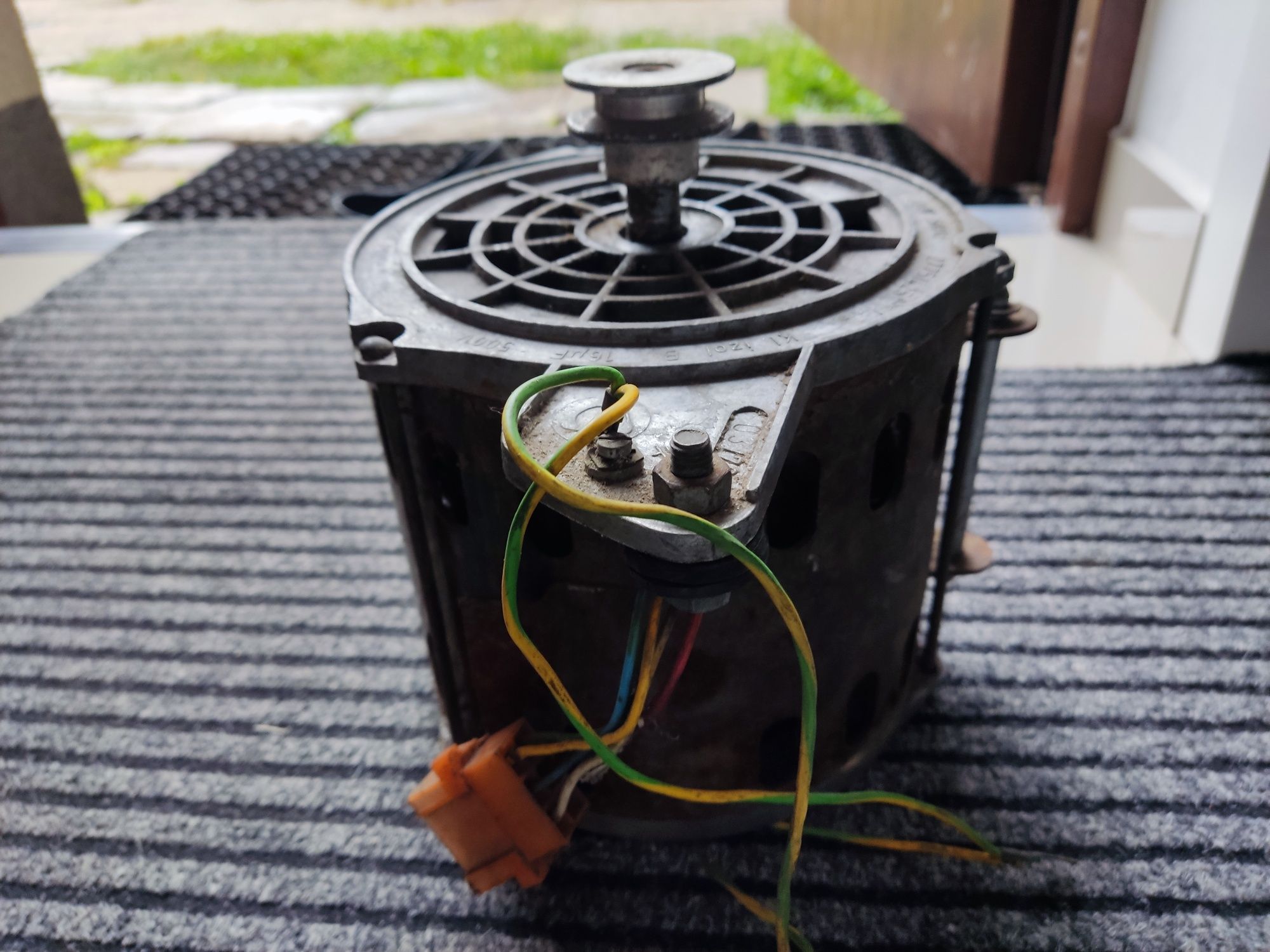 Silnik elektryczny od pralki (stary typ, mocny)