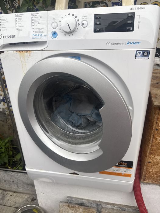 Maquina de lavar roupa