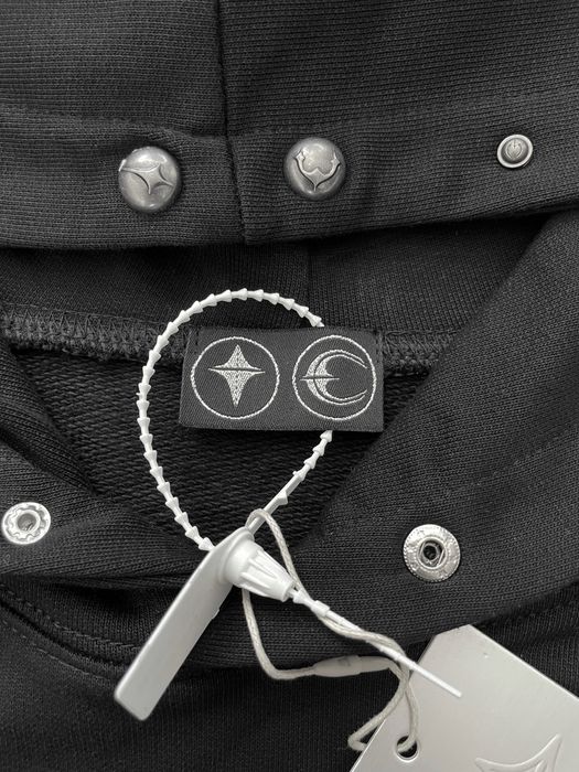 Худі Thug Club чорного кольору оверсайз.