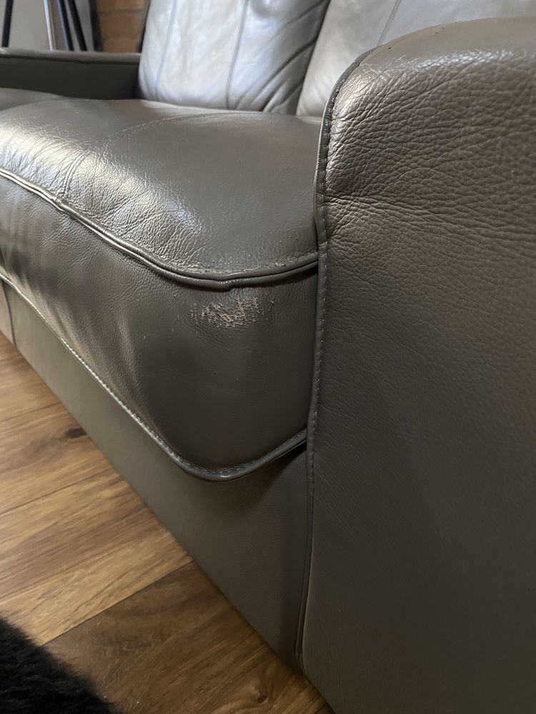 Kanapa sofa dwuosobowa skórzana grube przeszycia oliwkowa