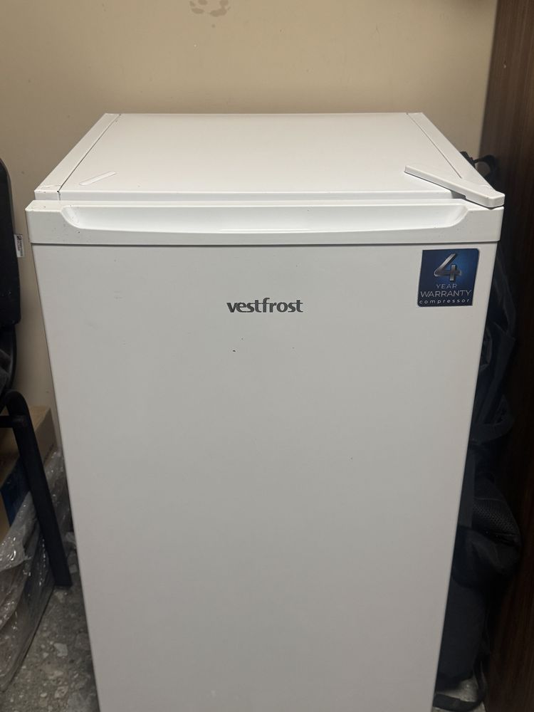 Холодильник Vestfrost VD 142 RW