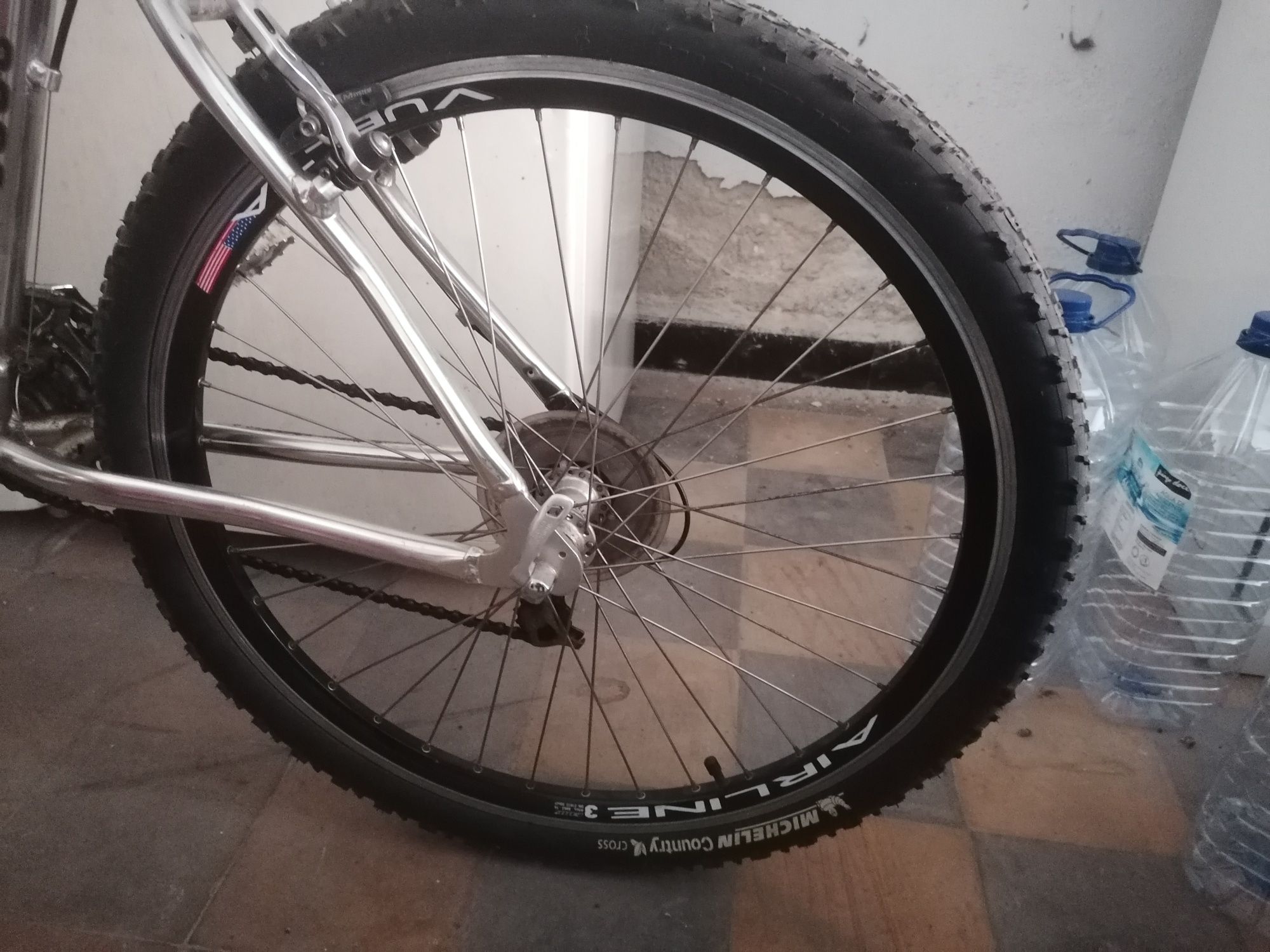 Bicicleta BTT em bom estado