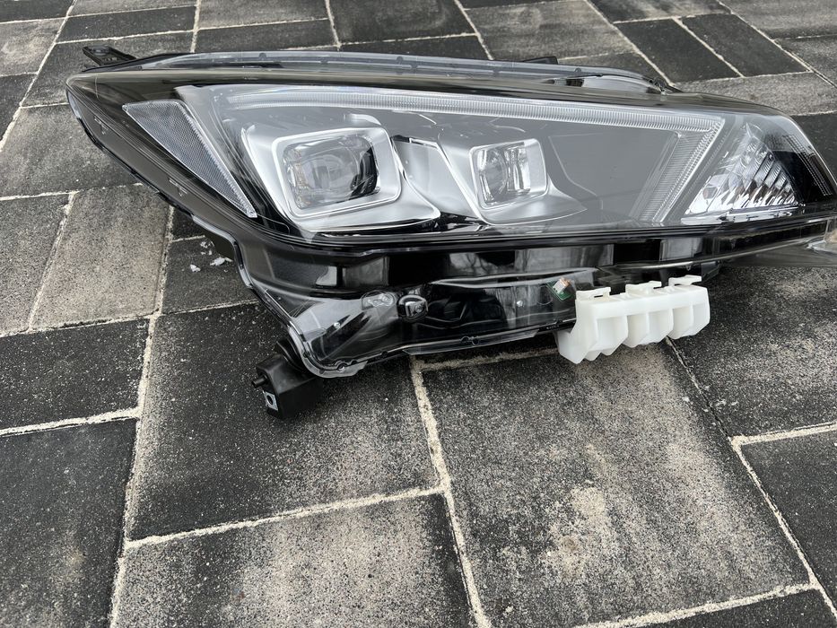 Nissan Leaf 2018-2025 Фари Фара левая правая Full LED РОЗБОРКА