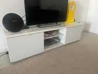 Móvel ikea para tv branco