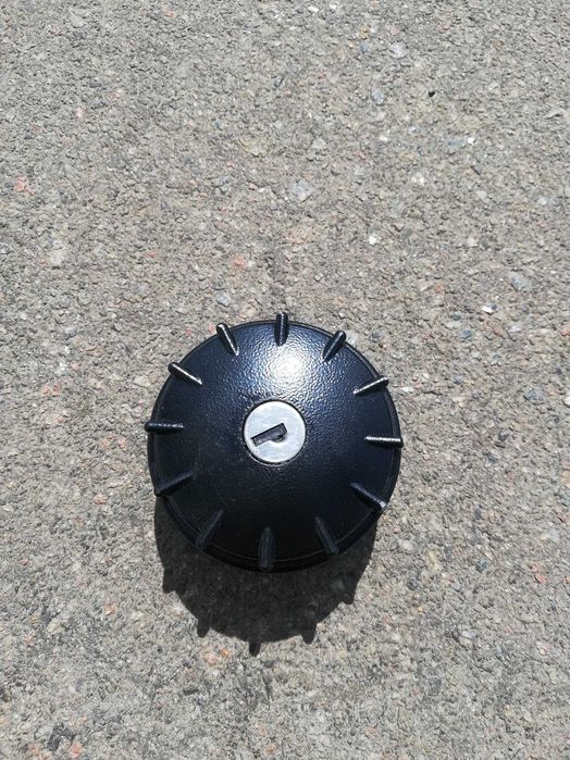 Крышка бензобака