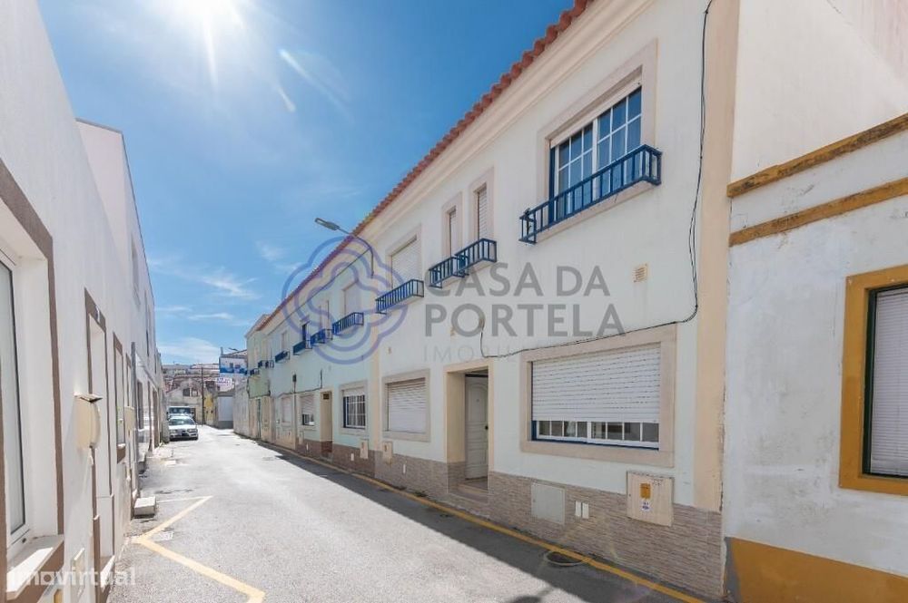 Apartamento T2 duplex próximo do centro das Caldas da Rainha