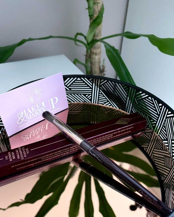 Charlotte Tilbury Eye Blender Brush - pędzel do cieni.