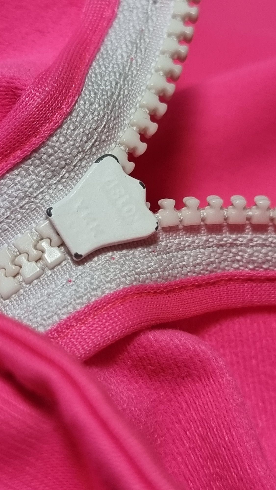 Оригинал,костюм спортивный Nike ,XS