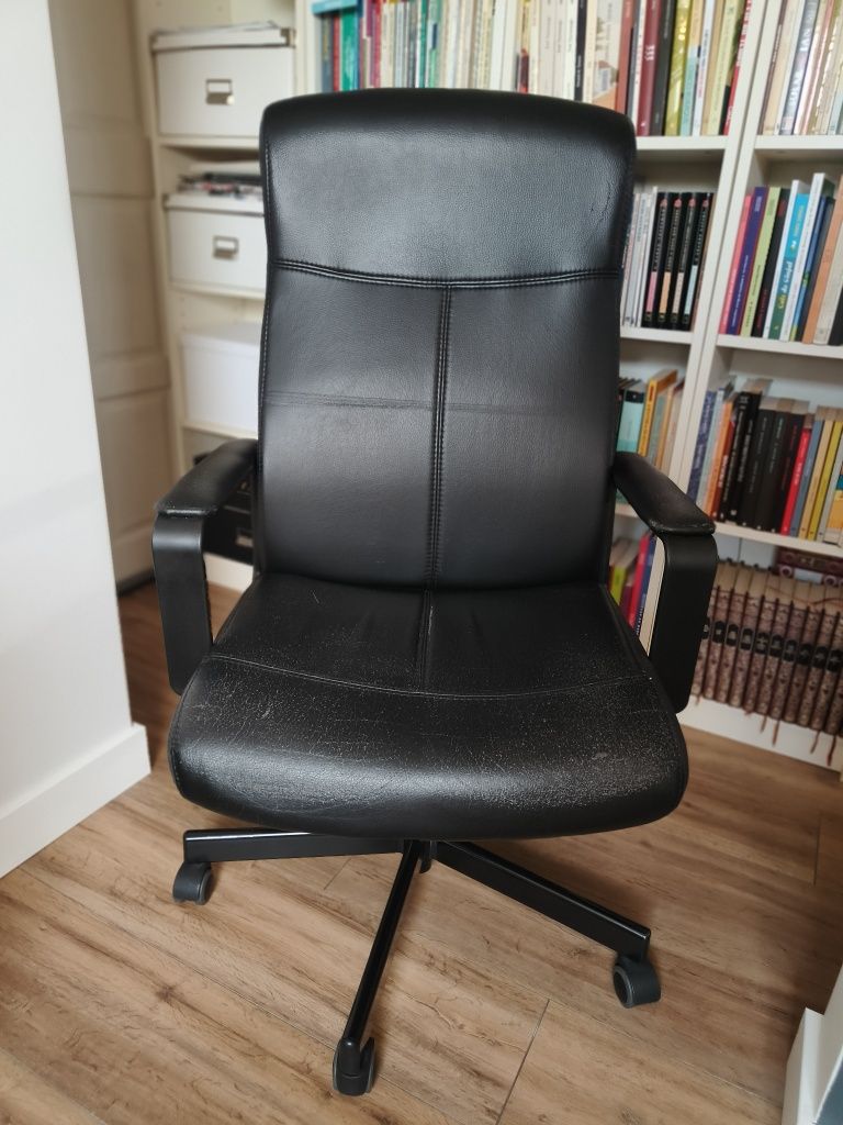 Cadeira Ikea Millberget