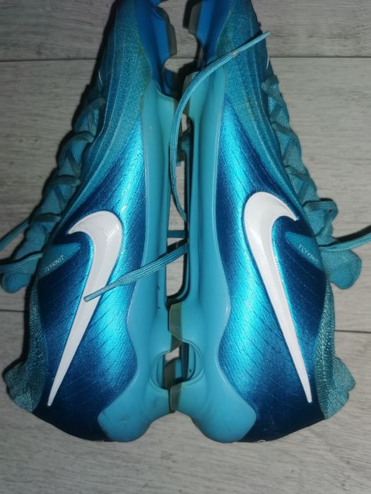 Buty do gry w piłkę nożną Nike