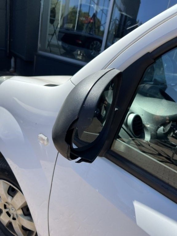 Renault Kangoo 2020 uszkodzony