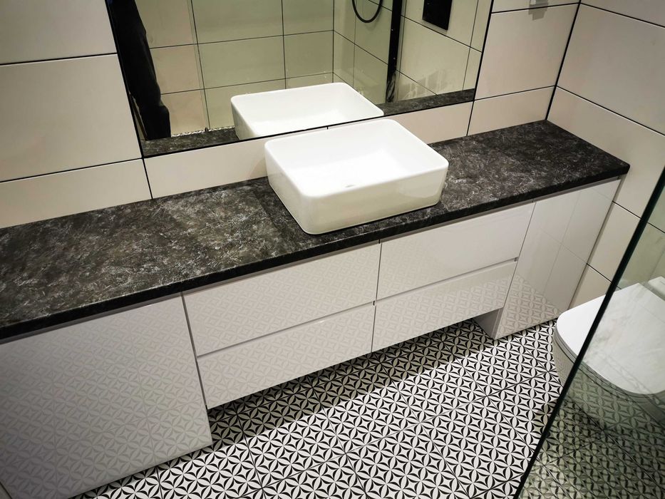 Meble kuchenne, szafy. łazienki