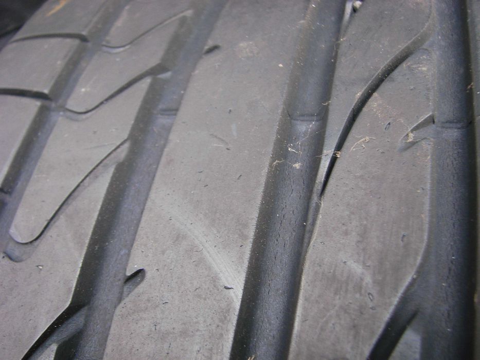 255 45 r 20 Bridgestone