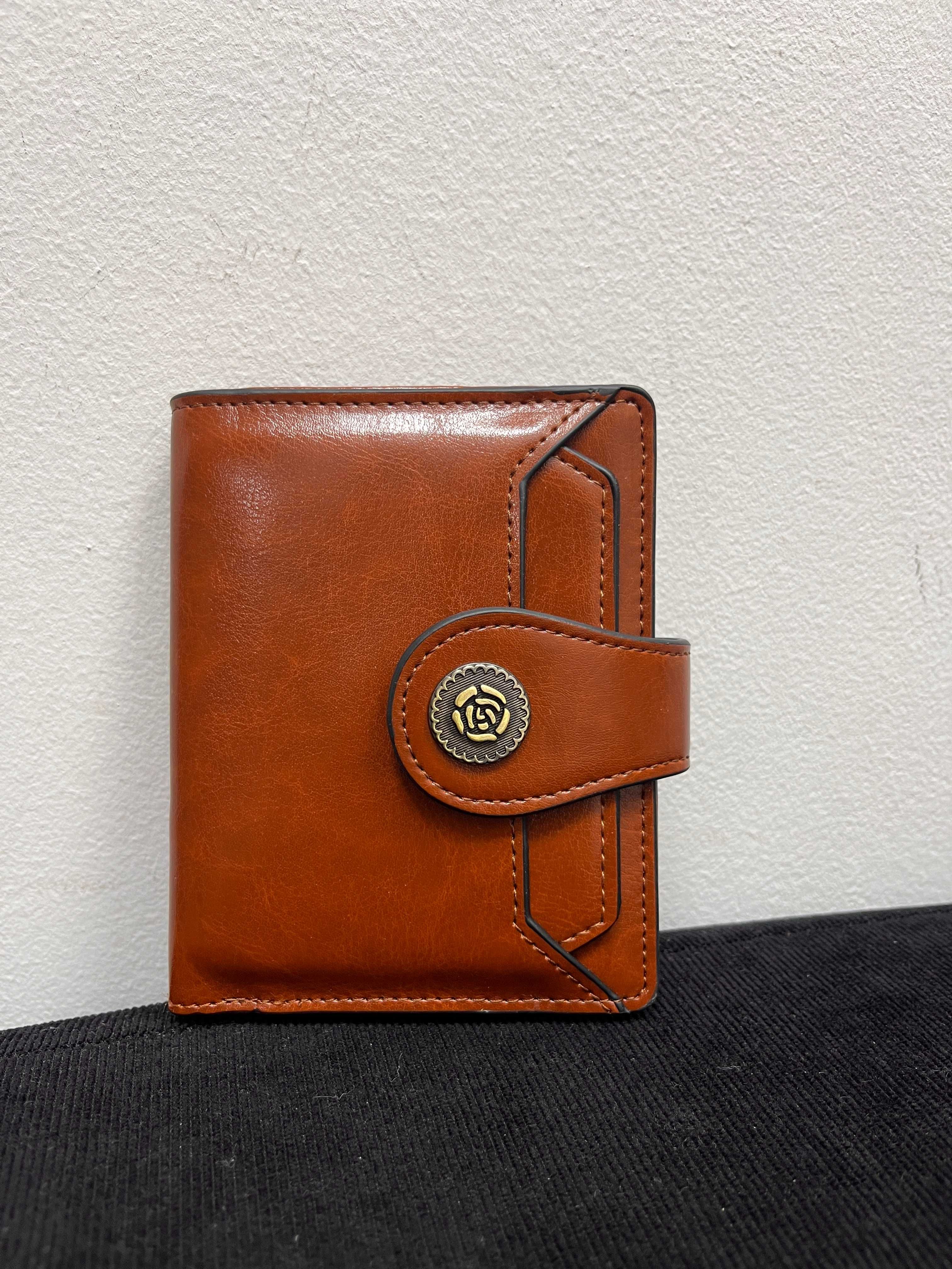 Damski brązowy portfel
