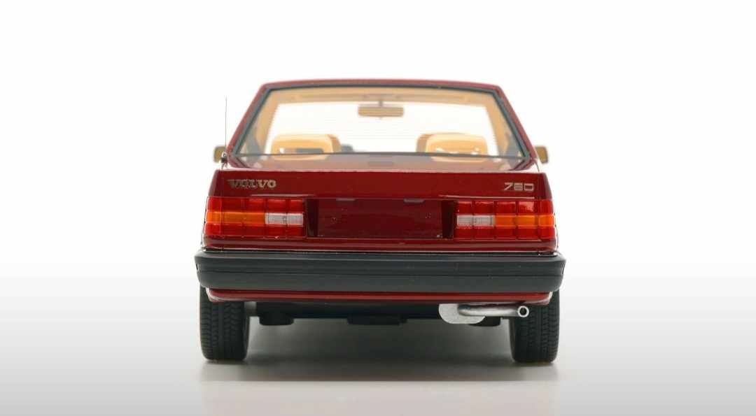 Unikat Volvo 780 Bertone 1 18 DNA