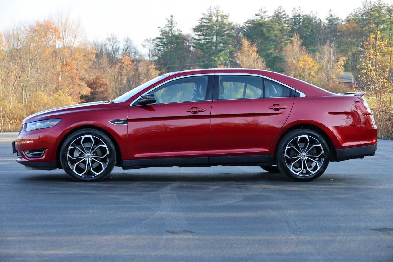 2017 Ford Taurus SHO