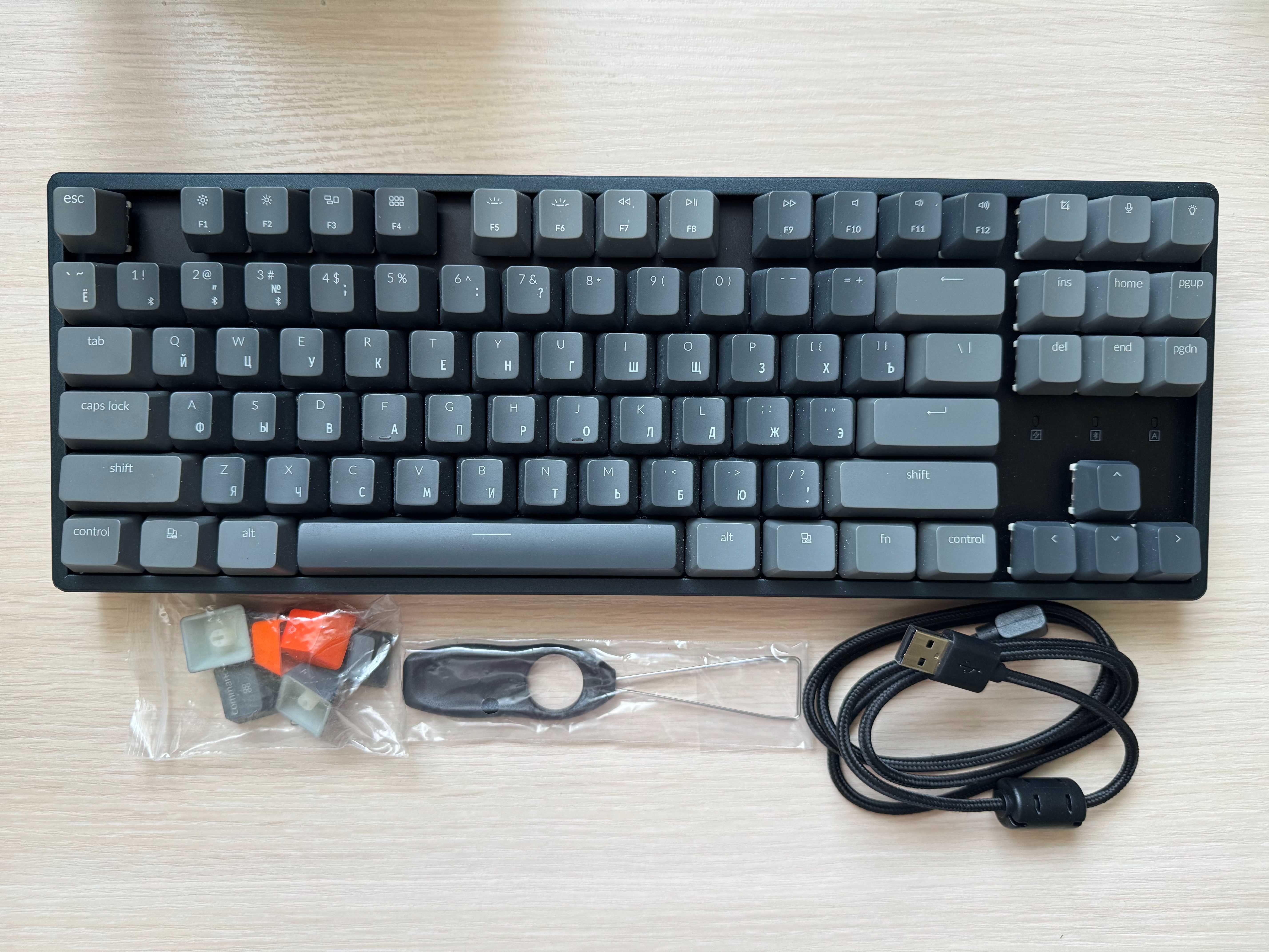 Механічна клавіатура Keychron K8 TKL RGB