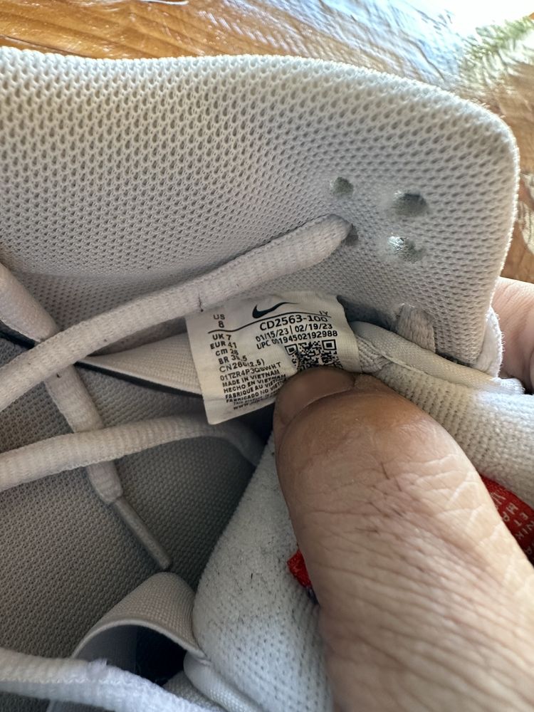 Nike SB Dunk Low "White Gum"