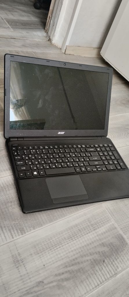Ноутбук асеr e1 522.